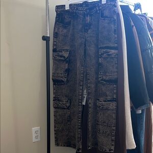 Women’s Black/Brown Cargo Pants